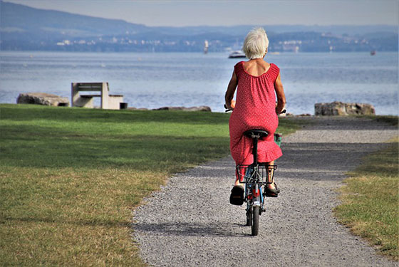 Mobil bleiben im Alter – Senioren haben vielfältige Möglichkeiten 